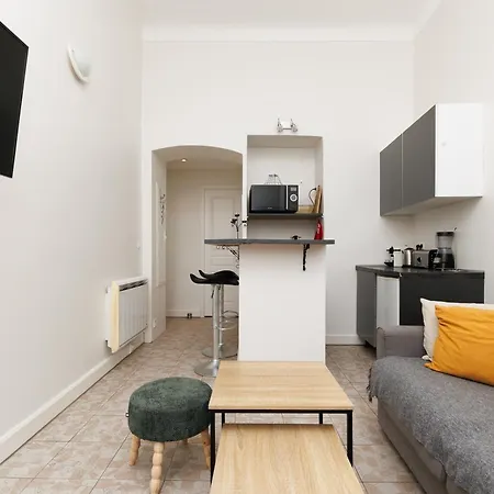 Apartment Upstays Center 30M2 Apartment Near Palais